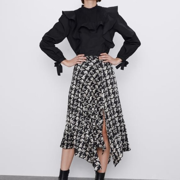 Zara Black Ruffle Top With Bows - Picture 4 of 7